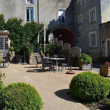 Logis Le Bretagne Hotel Sillé-le-Guillaume Kültér fotó