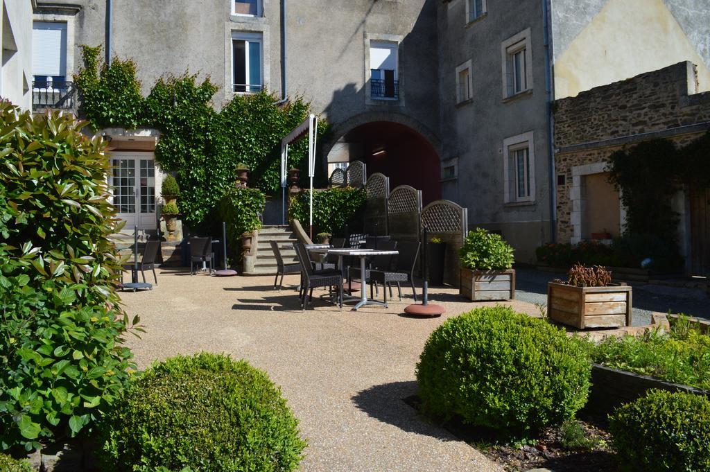 Logis Le Bretagne Hotel Sillé-le-Guillaume Kültér fotó