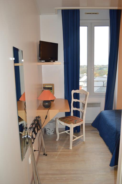 Logis Le Bretagne Hotel Sillé-le-Guillaume Kültér fotó